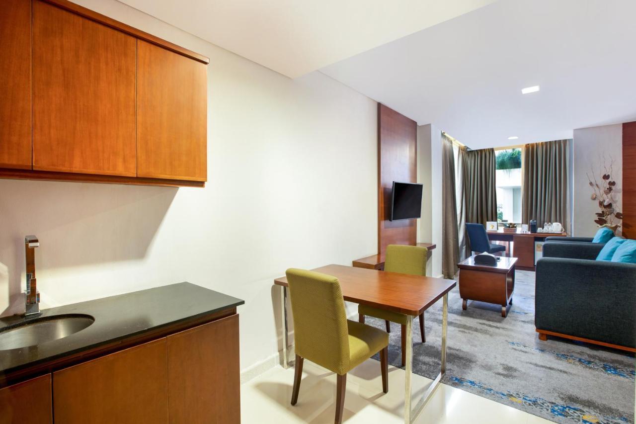 จัมบูลูวุก มาลิโอโบโร โฮเต็ล ยกยาการ์ต้า Hotel ยอกยาการ์ตา ภายนอก รูปภาพ A typical apartment at the hotel